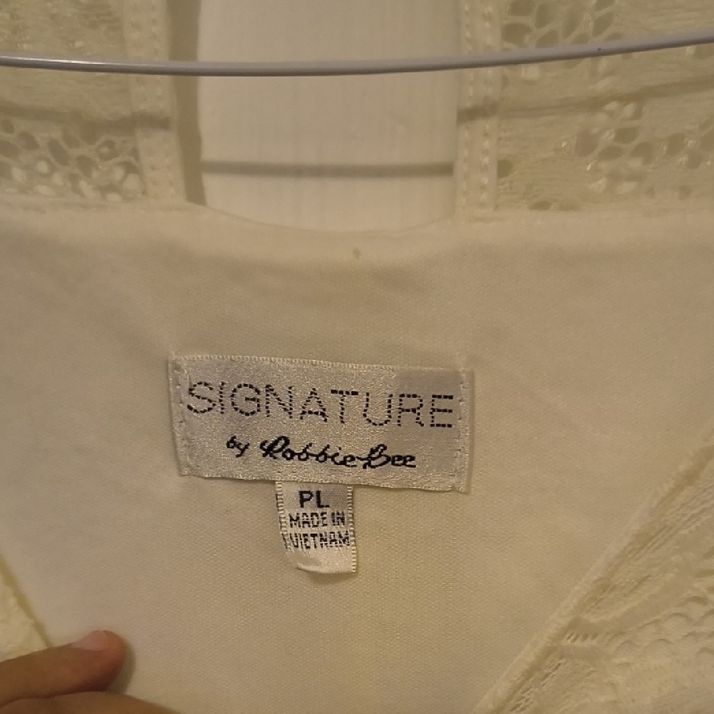 NWT Signature by Robbie Bee | White Lace Dress - Picture 2 of 4